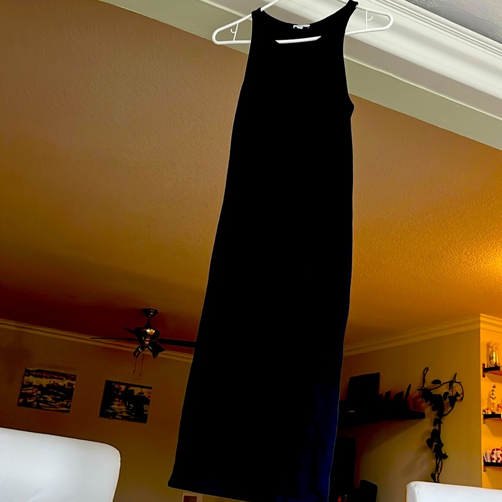 Splendid Sleeveless  Midi Dress in Black Size X-Small, side slit
